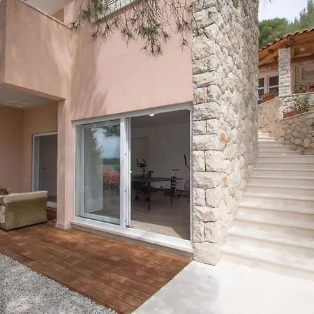 Pine Tree Zanetic Apartament Blato (Korcula)