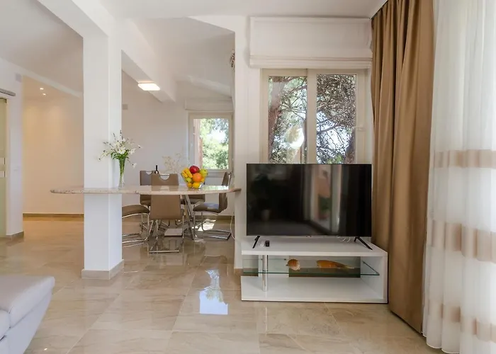 Pine Tree Zanetic Lägenhet