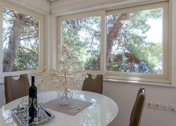 Pine Tree Zanetic Lägenhet Blato (Korcula)