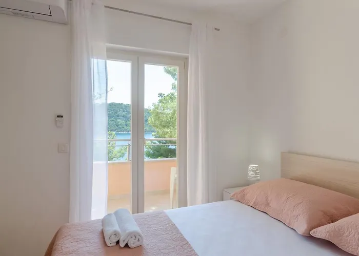 Lägenhet Pine Tree Zanetic *