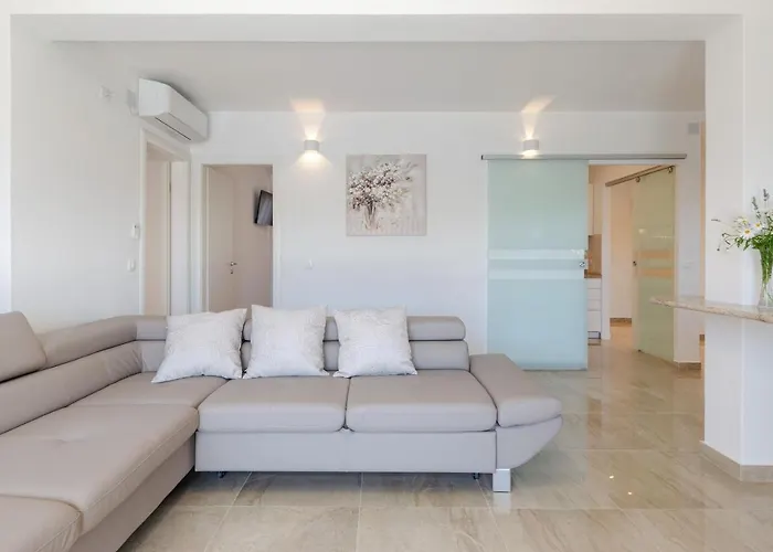 Pine Tree Zanetic * Blato (Korcula)